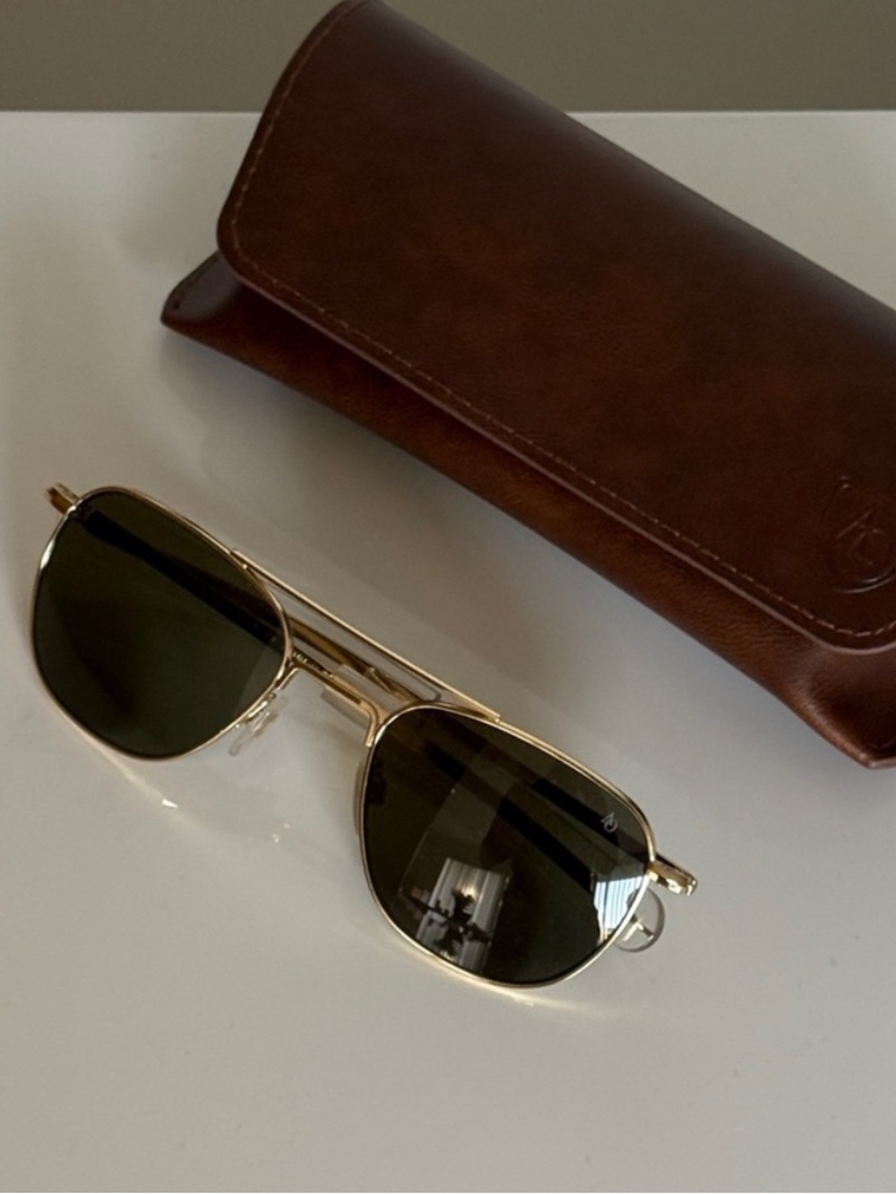 American optical Classic Aviator Metal Sunglasses - Gold Frame with Dark Lenses - Picture 2 of 5